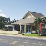 Builders of the new Shaka Pizza building worked with members of the KCA board to develop a building with an open design, outdoor seating and parking in the rear.